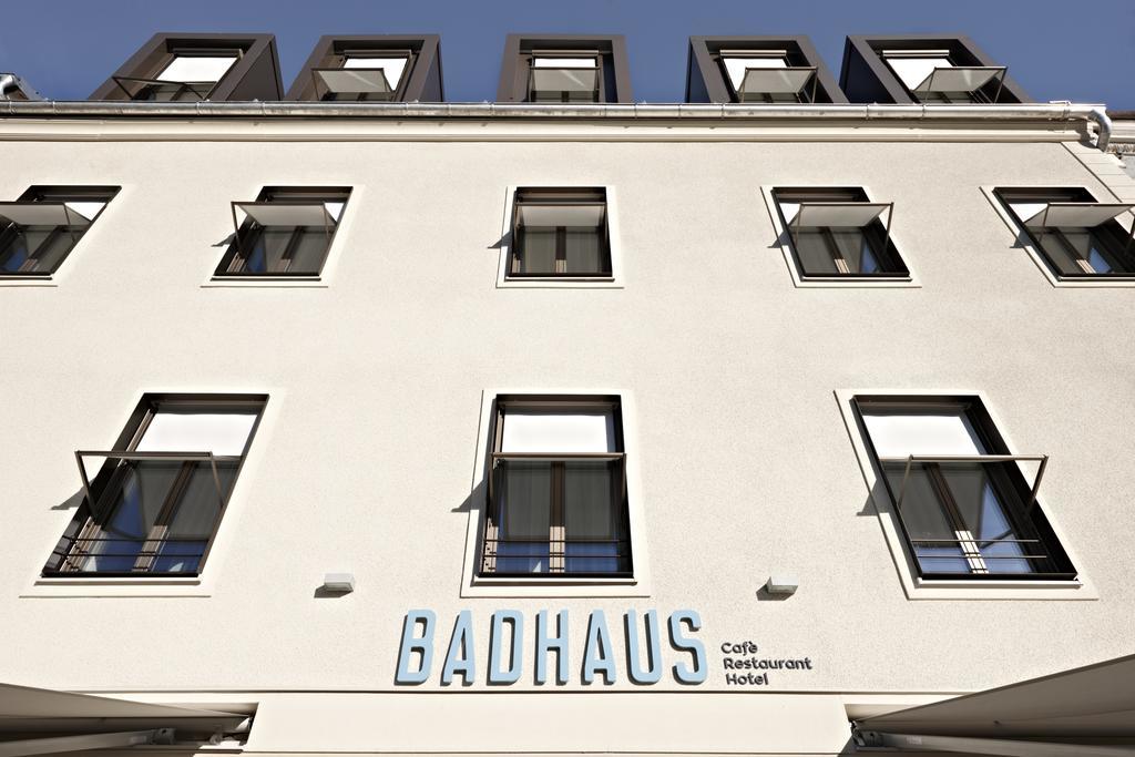 Badhaus - Hotel/Restaurant/Café Bad Hall Exterior foto